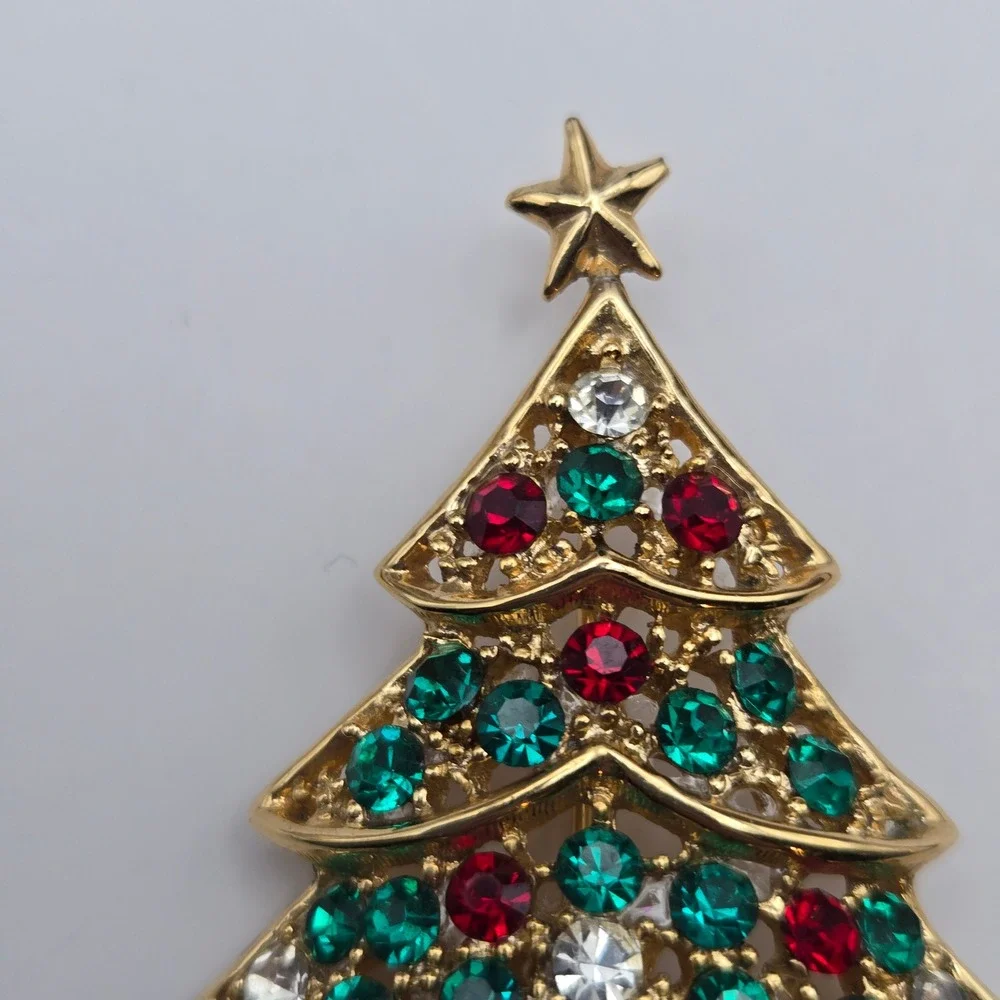Hedy Hedison Womens Vintage 1960s Christmas Tree Brooch Rhinestone Holiday Pin